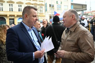 Totální válka s Bruselem a „energetická revoluce“....